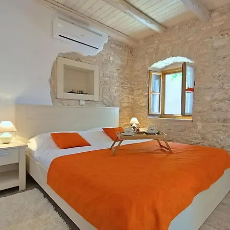 Apartamento In *